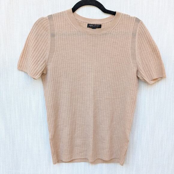 Banana Republic Tan 100% Merino Wool Short Sleeve Ribbed Sweater, size S - Picture 1 of 6